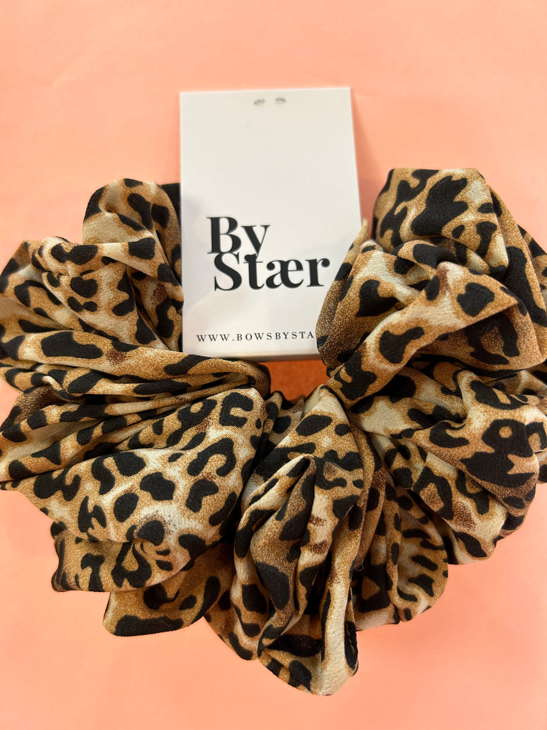 BY STÆR Scrunchie Leo