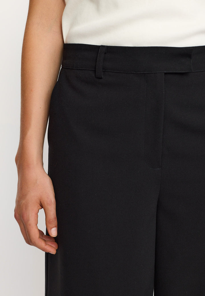 SR Vilja Bermuda Shorts