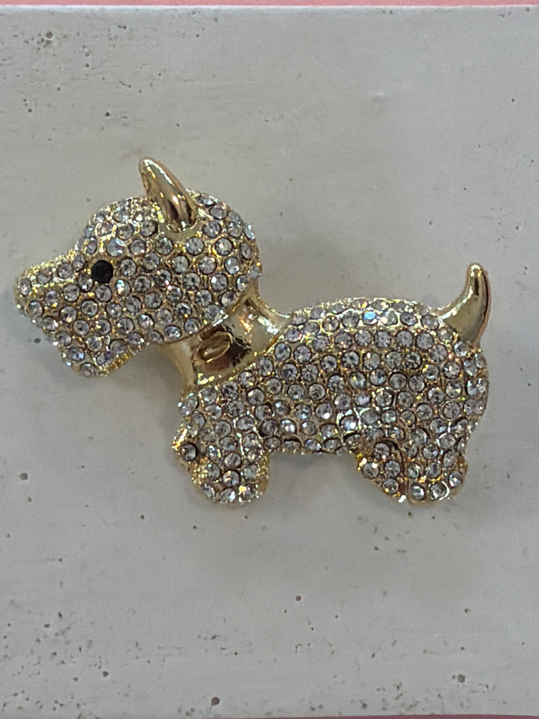 FRIIHOF + SIIG Broche Hund