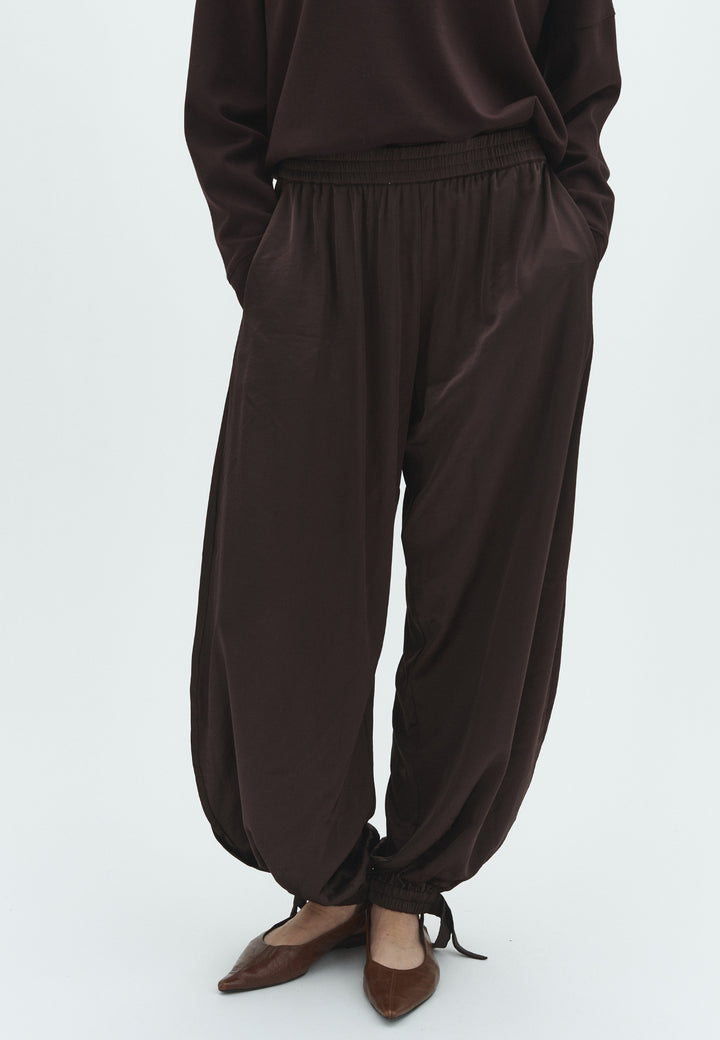 mbyM Eawyn Tie- M pant