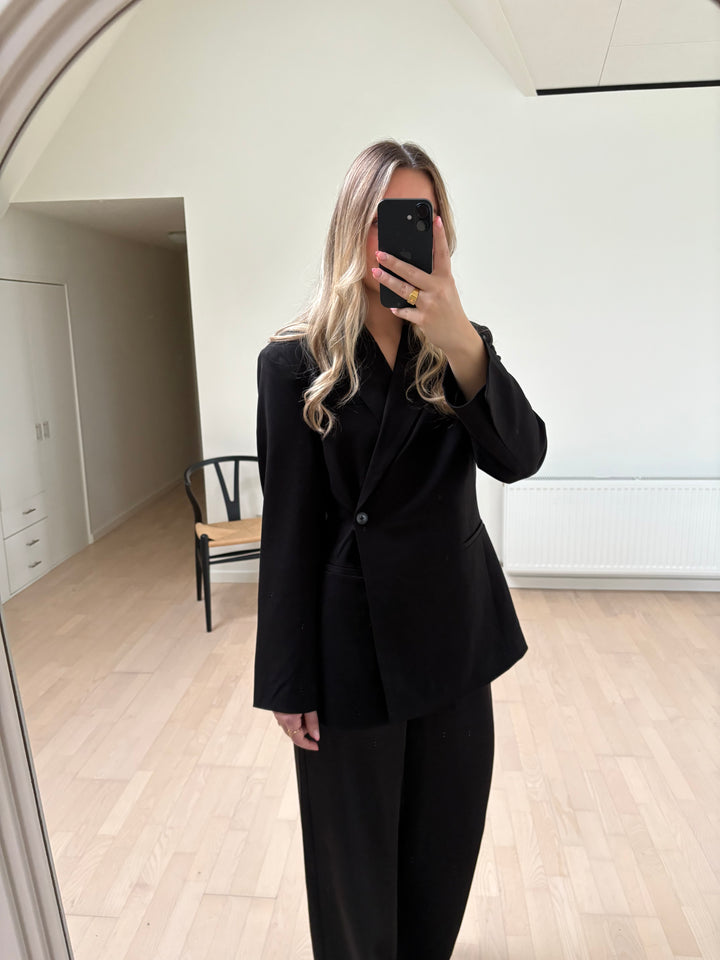 OB LISA L/S WAISTED BLAZER