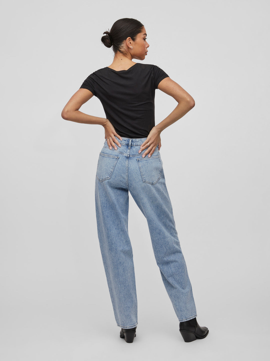 VI Kelly HW Straight Jeans