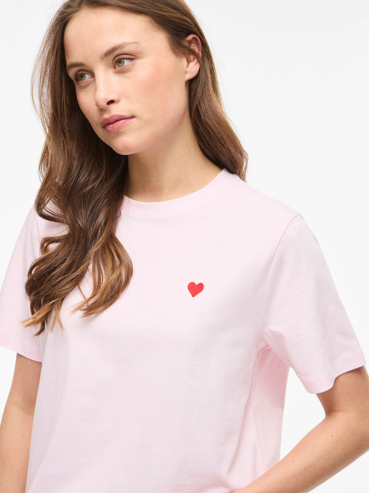 VI VORA S/S HEART EMB T-SHIRT