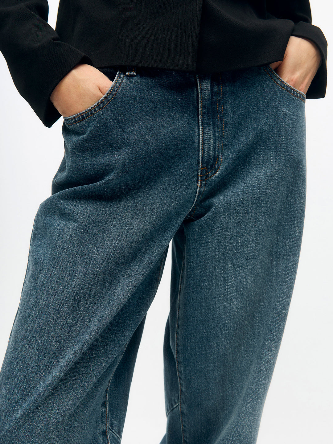 OB MIU ZOE MW BARREL ANKLE JEANS