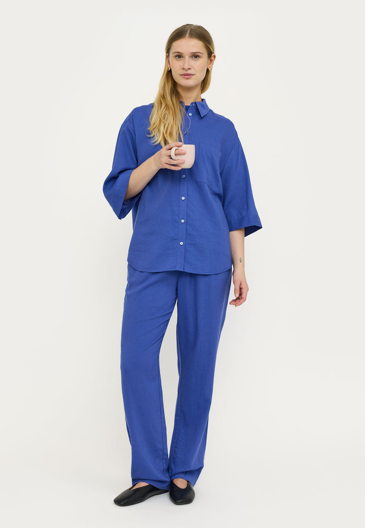 SR Yindi Pant