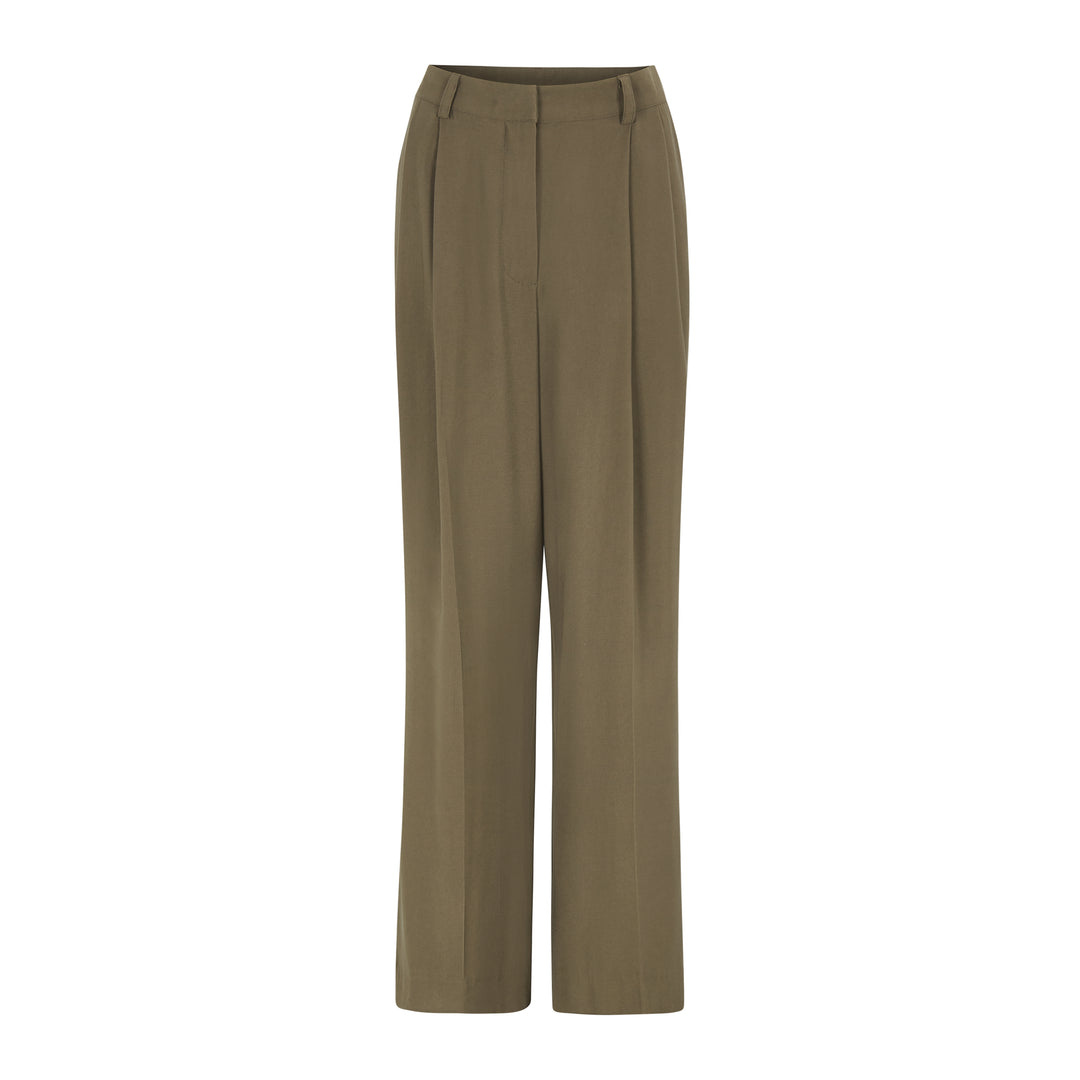 SR Henna Pant