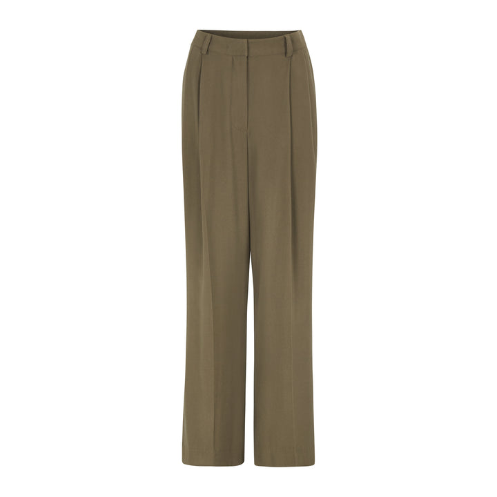 SR Henna Pant