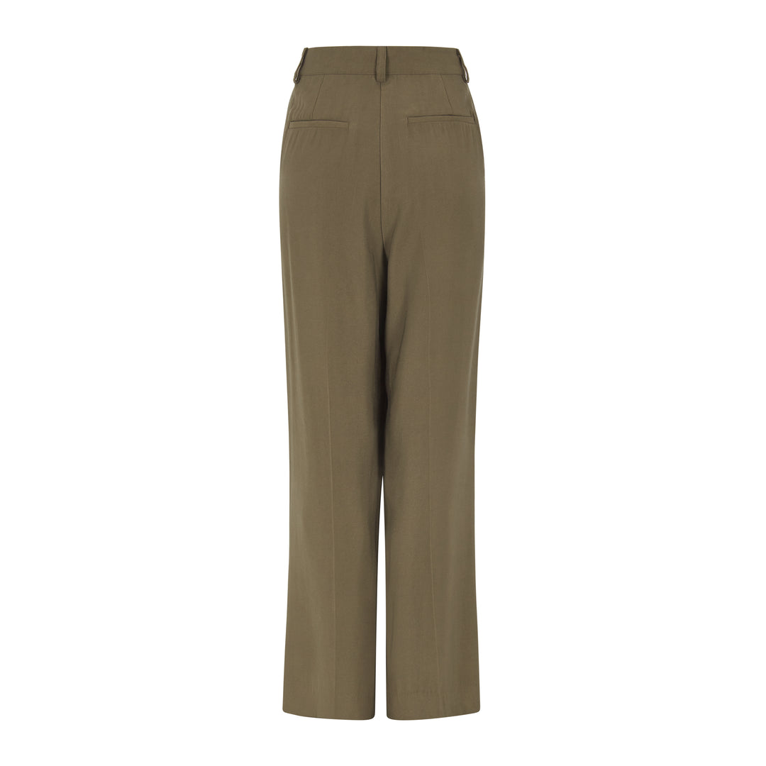 SR Henna Pant