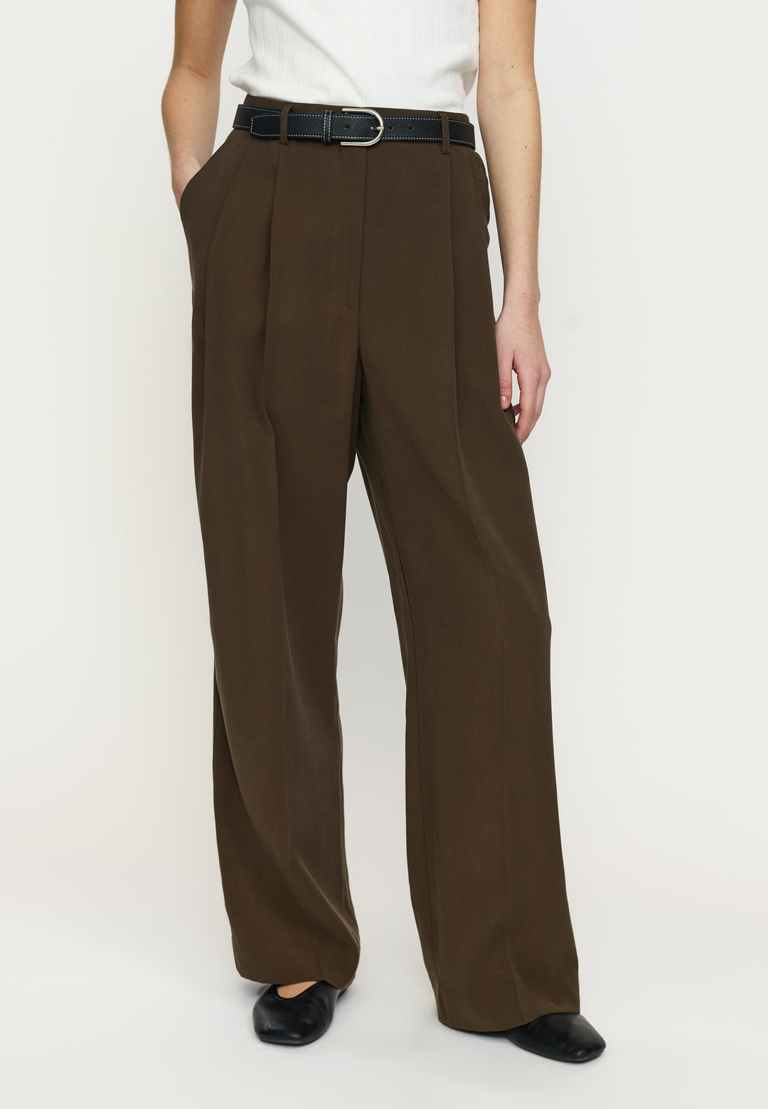 SR Henna Pant